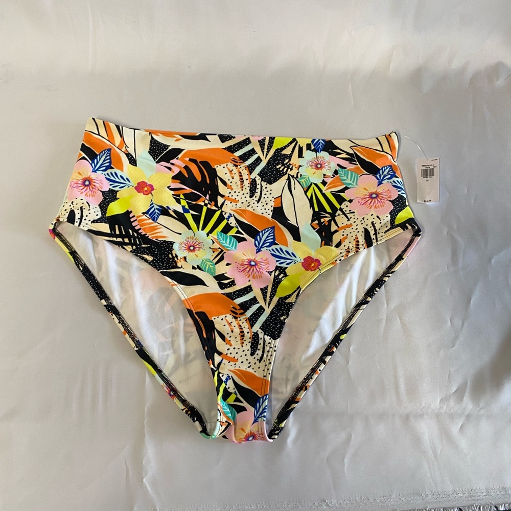 NWT Old Navy Full coverage high-waisted bikini bottoms